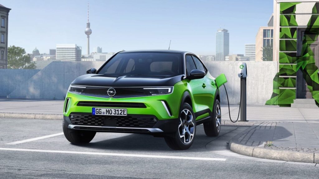 Italia Economy - Auto elettriche