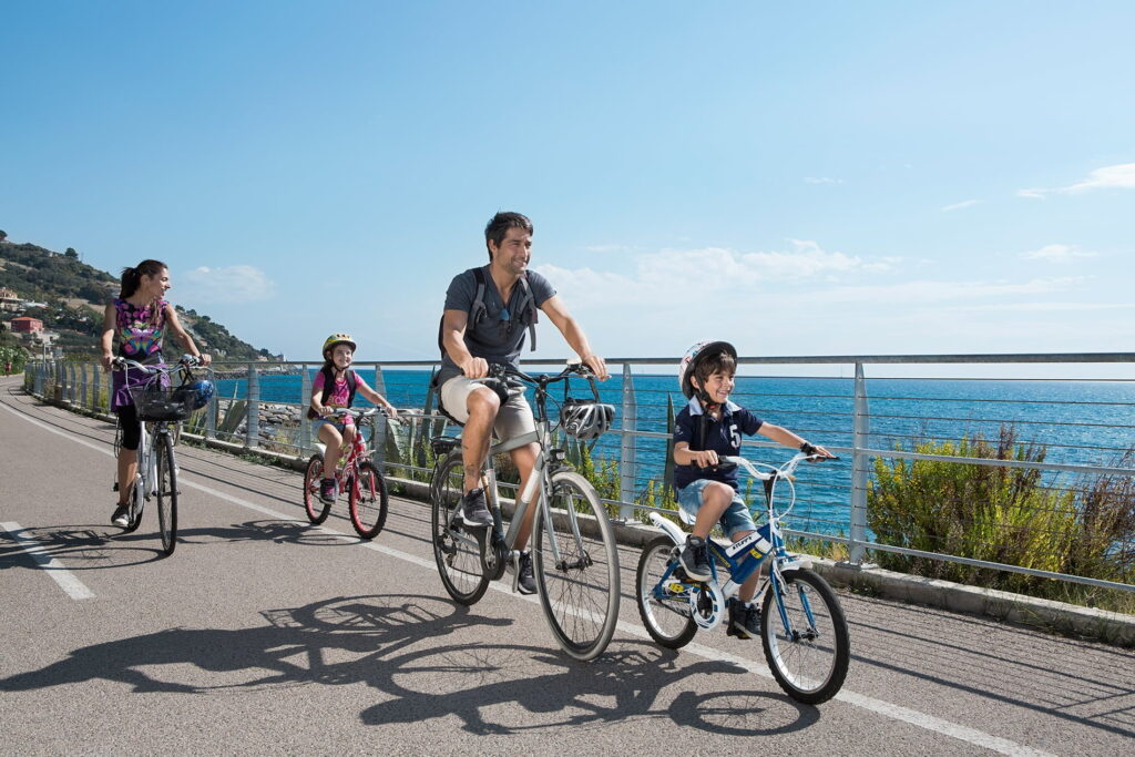 ITALIA ECONOMY - Italy Family Hotels